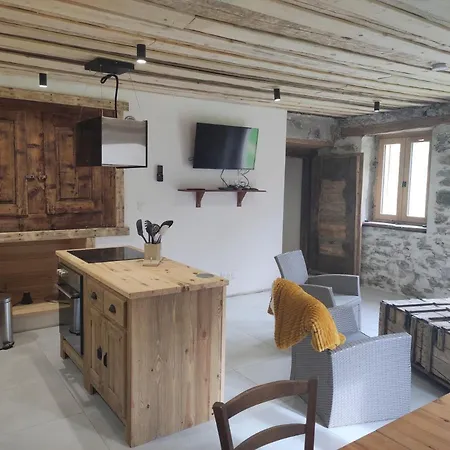 Chez Florent Et Celine Appartamento Queige
